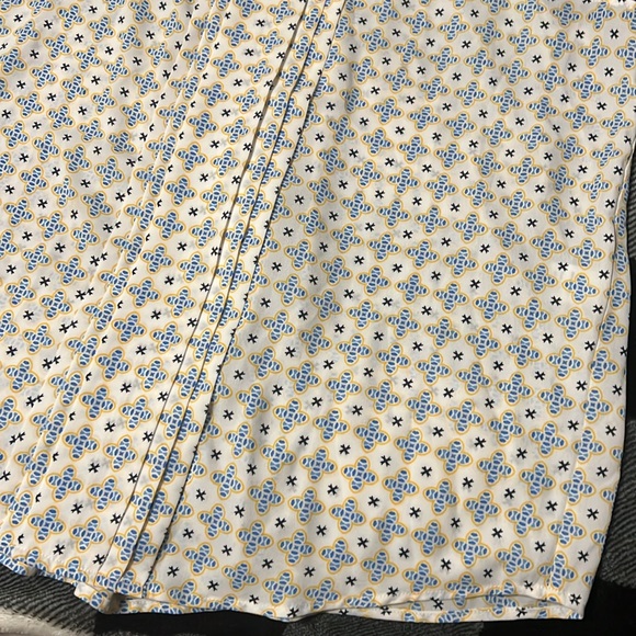 41 Hawthorn Geometric Patterned Sleeveless Blouse. Size Small - Picture 6 of 14